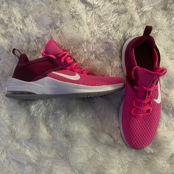 Nike Air Max Bella in Pink/Purple - Picture 5 of 8